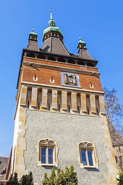 Budapest, Hungary. Castle Vaydahunyad . Architectural details. — Stock Photo, Image