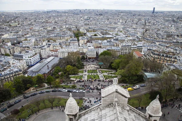 Paris, France. Vue de la ville depuis la plateforme d'observation de la basilique du Sacré-Cœur à Montmartre — Photo