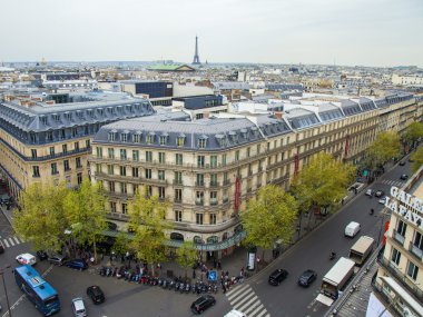 Paris, Fransa. gözlem platformu öykülü deposundan şehir görüntüsü