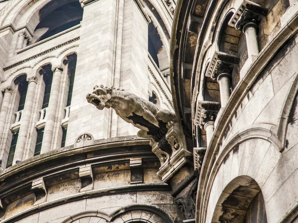 Paříž, Francie. architektonický detail sacre coeur na Montmartru hill — Stock fotografie