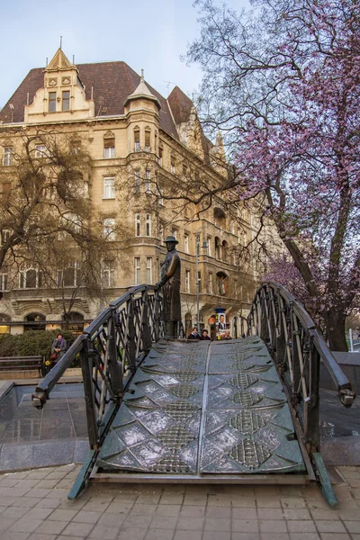 Будапешт, Венгрия, 21 марта 2014 года. Памятник Имре Надь — стоковое фото