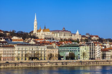 Budapeşte, Macaristan. Waterfront manzarası ve Tuna dolgu