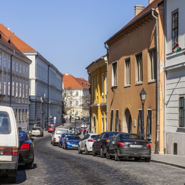 Budapeşte, Macaristan. tipik kentsel bakmak. buda güzel sokakta. Buda - yüksek Tuna Nehri kıyısında yer alan kentin