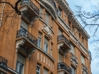 Budapeşte, Macaristan. şehrin tarihi evlerin tipik mimari detaylar