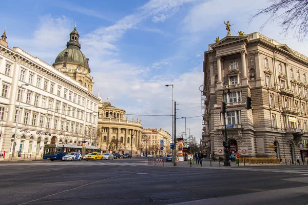 Budapest, Węgry, zm. 22 marca 2014. typowo miejski wygląd. — Zdjęcie stockowe