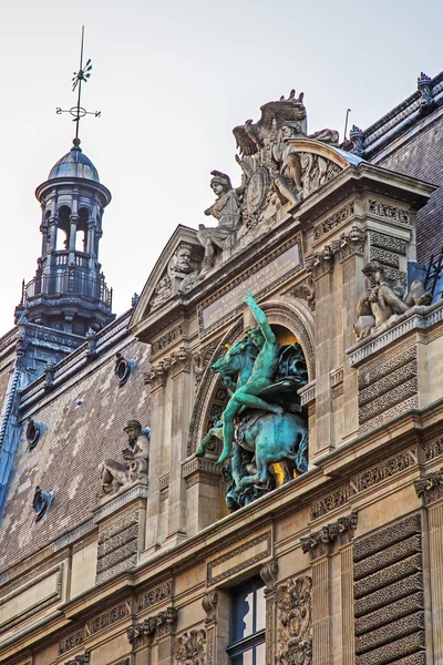 Paris, Frankrijk. typische architectonische details — Stockfoto