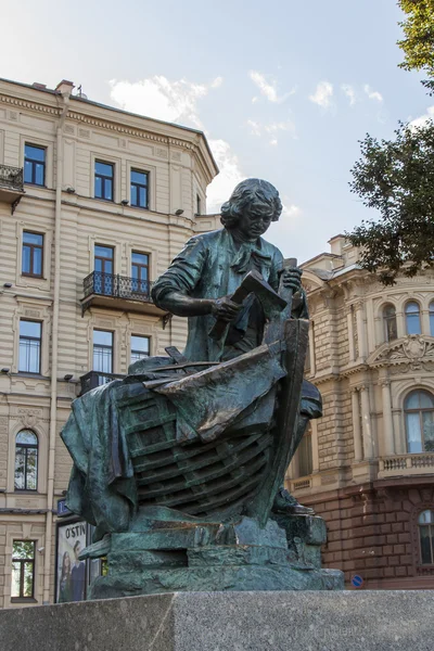 San Petersburgo, Rusia, 22 de septiembre de 2012. Monumento al Zar Carpintero — Foto de Stock