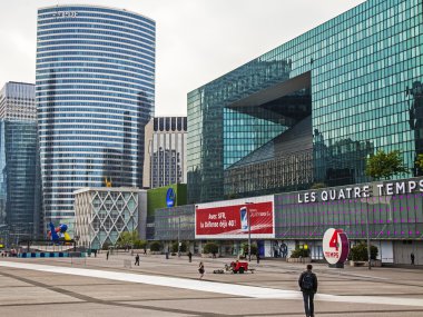 Paris, Fransa, 3 Mayıs 2013. la defense bölgesinde modern mimari