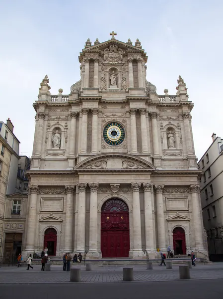 Paris, França, 4 de maio de 2013. Vista urbana típica — Fotografia de Stock