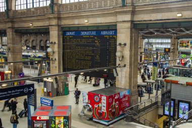 Paris, Fransa, 5 Mayıs 2013. Kuzey İstasyonu (gare du nord önlük göster)