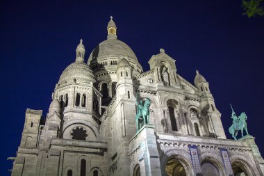 Paris, Fransa, 4 Mayıs 2013. Sacre coeur görünümü, gece