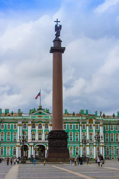 São Petersburgo, Rússia. O conjunto arquitetônico da Praça do Palácio — Fotografia de Stock