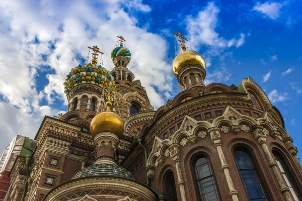 Sint-petersburg, Rusland, 26 augustus 2010. Verlosser op het bloed kerk — Stockfoto