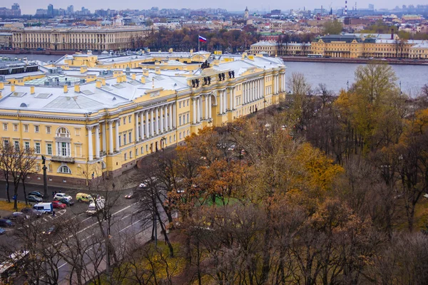 St. Petersburg Russia , August 26, 2010 . View of the city from the observation platform of St. Isaac's Cathedral — Stock Photo, Image