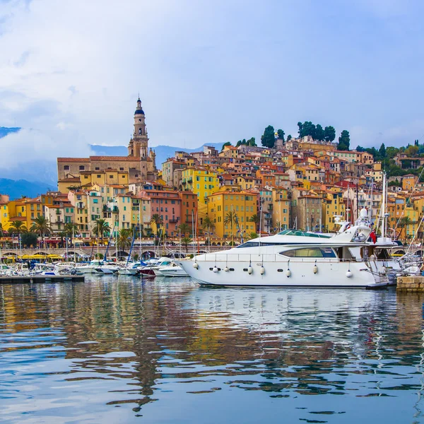 Menton, France, October. View yachts moored in the city's port — Stock Photo, Image