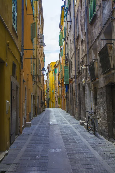 Menton, Frankreich. typischer Blick auf die Stadt — Stockfoto