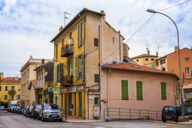 Menton, Fransa. Şehrin tipik görünümü