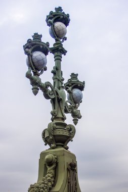 St. petersburg, Rusya. troitsky Köprüsü'nde güzel sokak lambası