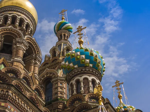 St. petersburg, Rusko. architektonické detaily Spasitele na rozlité krve katedrála — Stock fotografie