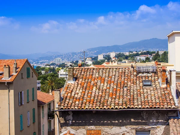 Cannes, France, July 1, 2011. Typical urban view from a high point in the summer — Stock Photo, Image