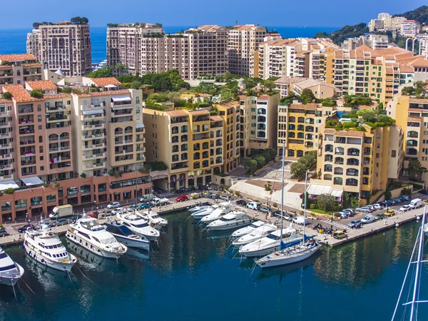 Князівство Монако, Франція, 5 липня 2011 р. Переглянути порту міста — стокове фото