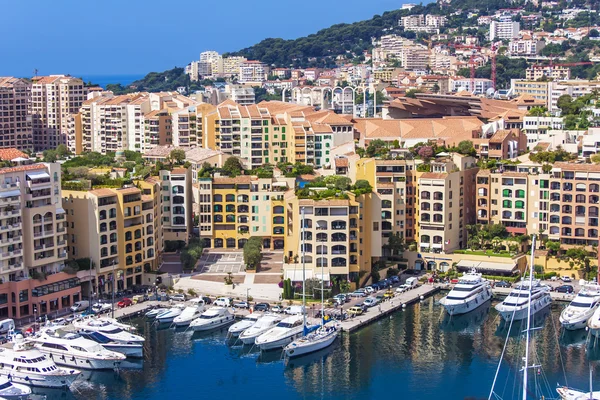 Principado de Mónaco, Francia, 5 de julio de 2011. Ver Puerto de la ciudad de Yate — Foto de Stock