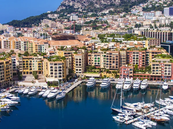 Княжество Монако, Франция, 5 июля 2011 года. Вид на городской порт — стоковое фото