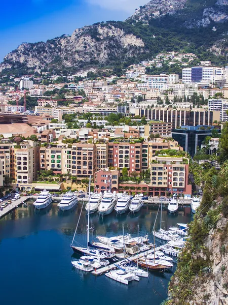 Księstwo Monako, Francja, zm. 5 lipca 2011 roku. Zobacz miasto port jachtowy — Zdjęcie stockowe
