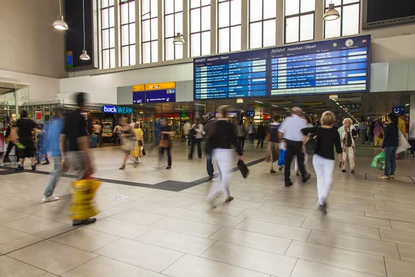 Dusseldorf, Germany, on July 12, 2014. Main city railway station (Dusseldorf Hauptbahnhof) — Stock Photo, Image