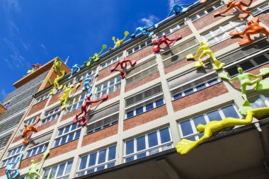 Dusseldorf, Almanya, 6 Temmuz 2014 tarihinde. Ren dolgu alanı medya Harbor üzerinde modern binaların Mimari Detaylar