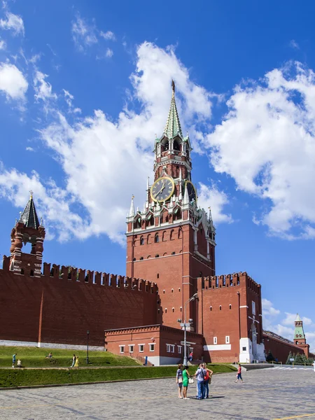 Moscow, Russia, on July 26, 2014. Spasskaya Tower of the Moscow Kremlin — Stock Photo, Image