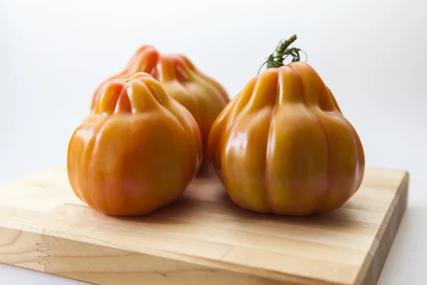 Büyük olgun domates — Stok fotoğraf