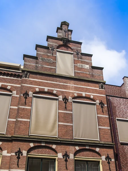 Haarlem, Holanda, em 10 de julho de 2014. Detalhes arquitetônicos típicos — Fotografia de Stock