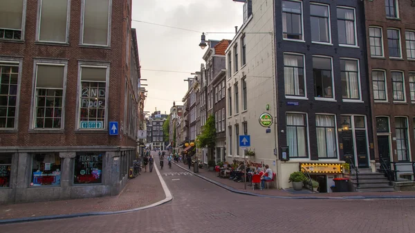 Amsterdam, Netherlands, on July 10, 2014. Typical urban view — Stock Photo, Image