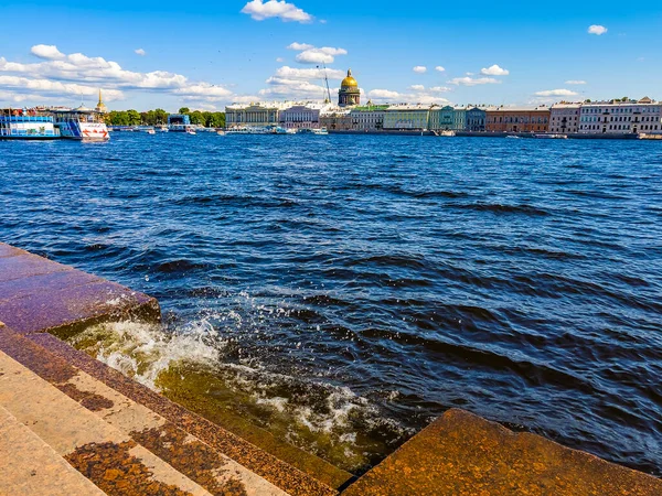 Sankt Petersburg Ryssland Juli 2021 Utsikt Över Nevafloden Och Vallen — Stockfoto