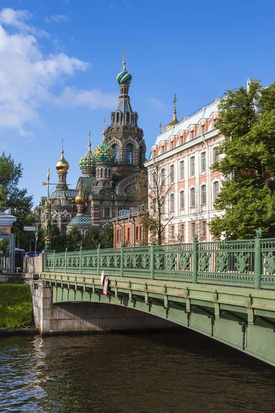 Санкт-Петербург, 22 июля 2012 года. Мост через канал — стоковое фото
