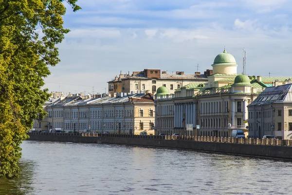 St. petersburg, Rusland, op 22 juli 2012. een typisch stedelijke weergave — Stockfoto