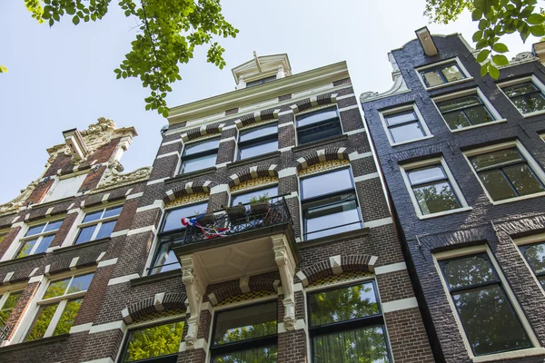 Amsterdam, Pays-Bas, le 10 juillet 2014. Un détail typique de l'architecture urbaine — Photo