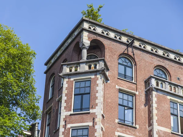 Amsterdam, Paesi Bassi, il 10 luglio 2014. Un dettaglio tipico dell'architettura urbana — Foto Stock