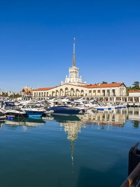 Sotji Ryssland Oktober 2021 Byggnaden Havsstationen Turist Symboler Staden Yachts — Stockfoto