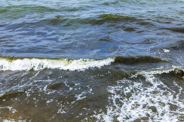 Deniz Manzarası Dalgalar Köpüklerle Sörf Yapmak Doğa Arkaplanı — Stok fotoğraf