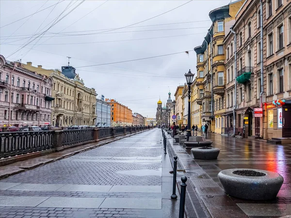 Petersburg Rosja Listopada 2021 Widok Kanał Gribojedowa Jego Malownicze Nasypy — Zdjęcie stockowe