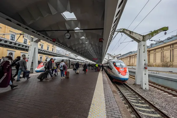 Petrohrad Rusko Listopadu2021 Moderní Vysokorychlostní Vlak Sapsan Moskevském Nádraží Městě — Stock fotografie