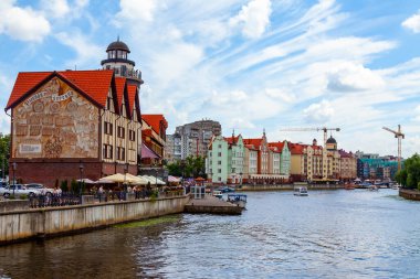 Kaliningrad, Rusya, 28 Haziran 2021. Pregolya nehir seti. Şehrin ilgi odağı, Balık Köyü.