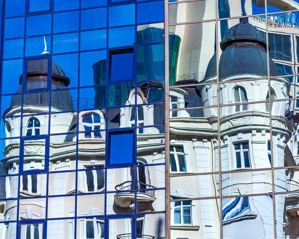Sochi Rusya Ekim 2021 Tipik Şehir Manzarası Çağdaş Mimari Ayna — Stok fotoğraf
