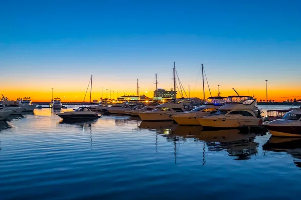 Sochi Rusya Ekim 2021 Günbatımında Sochi Marina Limanında Yatlar — Stok fotoğraf