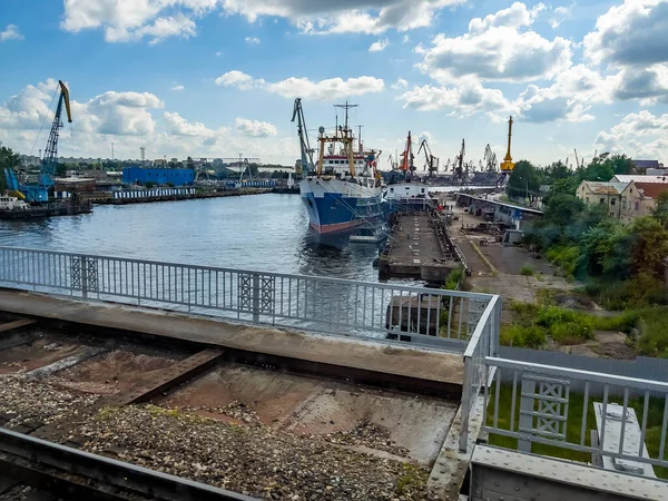 Kaliningrado Rusia Junio 2021 Vista Del Puerto Comercial Desde Tren — Foto de Stock