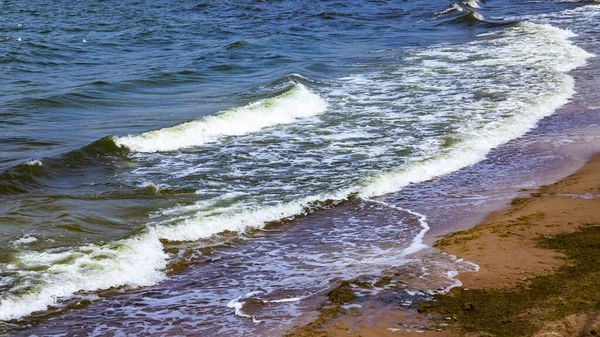 Deniz Manzarası Dalgalar Köpüklerle Sörf Yapmak Doğa Arkaplanı — Stok fotoğraf