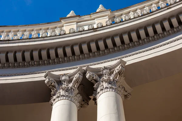 Sochi Rusia Octubre 2021 Fragmento Arquitectónico Del Edificio Estación Ferroviaria — Foto de Stock