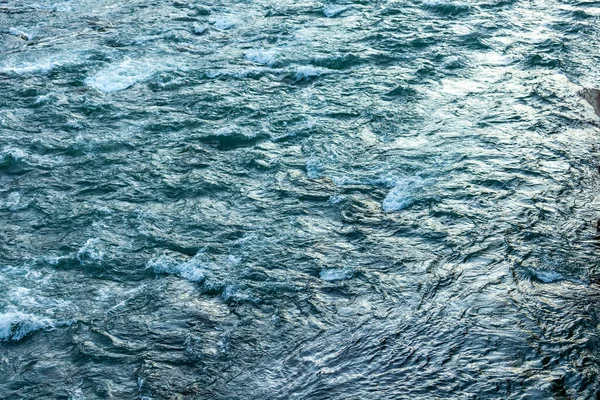 Поверхность Морской Воды Легкими Волнами Природный Фон — стоковое фото